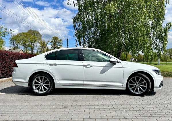 Volkswagen Passat cena 115000 przebieg: 195717, rok produkcji 2019 z Pszczyna małe 562